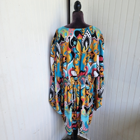 Ashley Stewart Colorful Geo Swirl V-Neck Split Romper Long Sleeve Plus V-Neck 24 - Picture 4 of 14